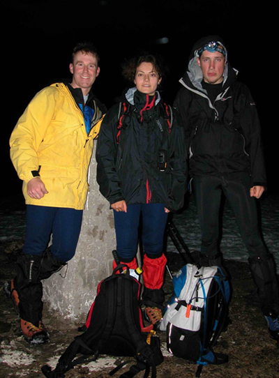 Tom, Nuria y Carlos en la cumbre del Ben Nevis.